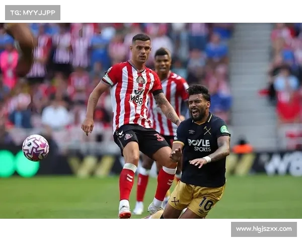 英超焦点对决 曼联与利物浦的宿命之战谁能笑傲绿茵场